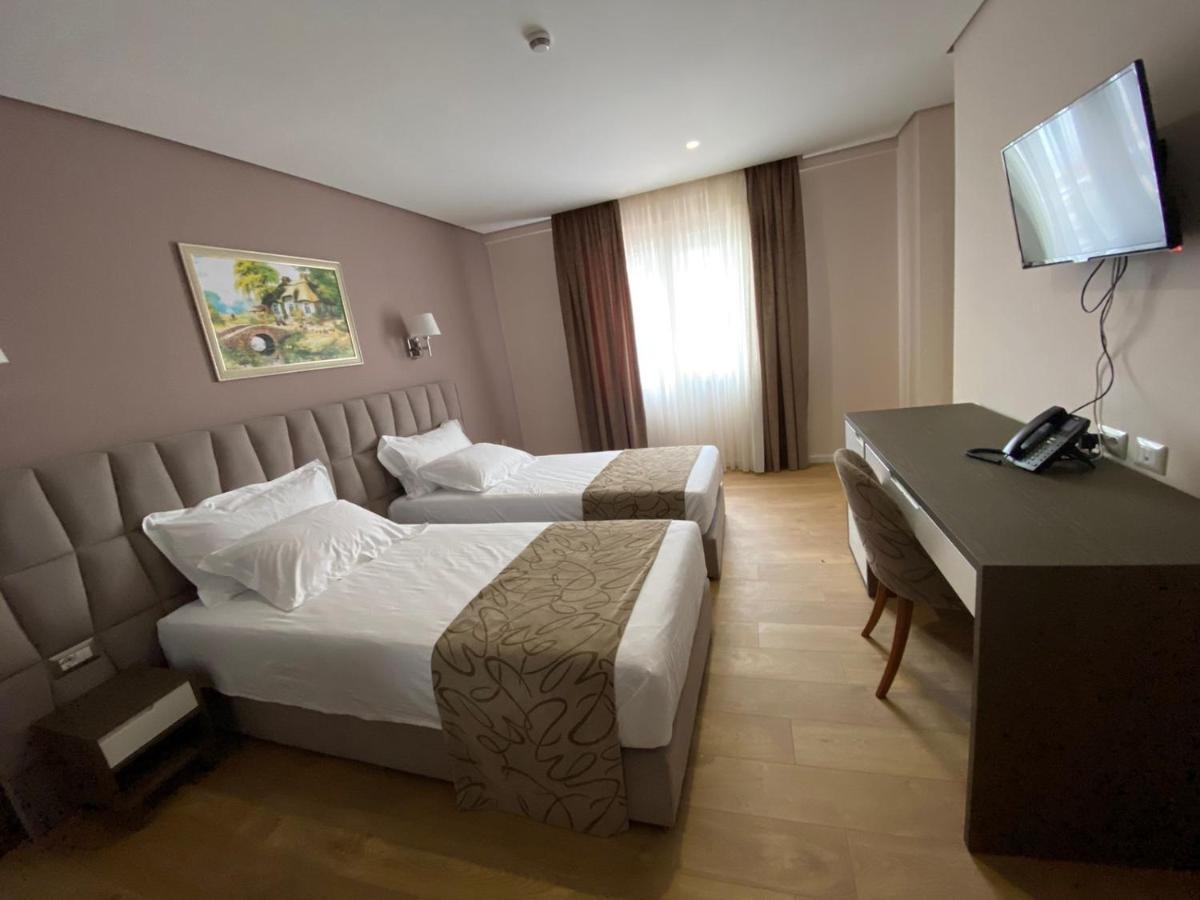 Doanesia Premium Hotel & Spa Tiranë Luaran gambar