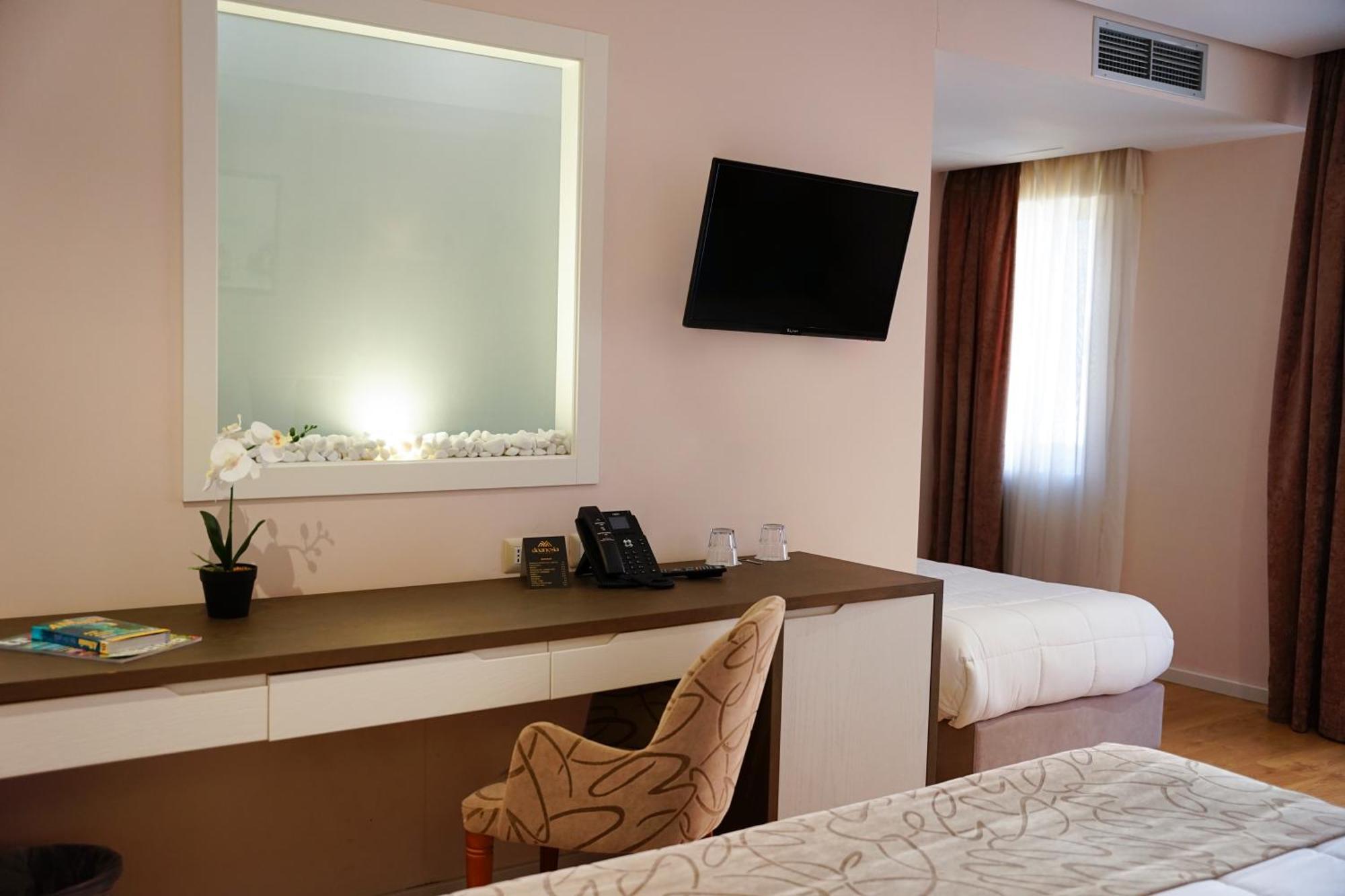 Doanesia Premium Hotel & Spa Tiranë Luaran gambar